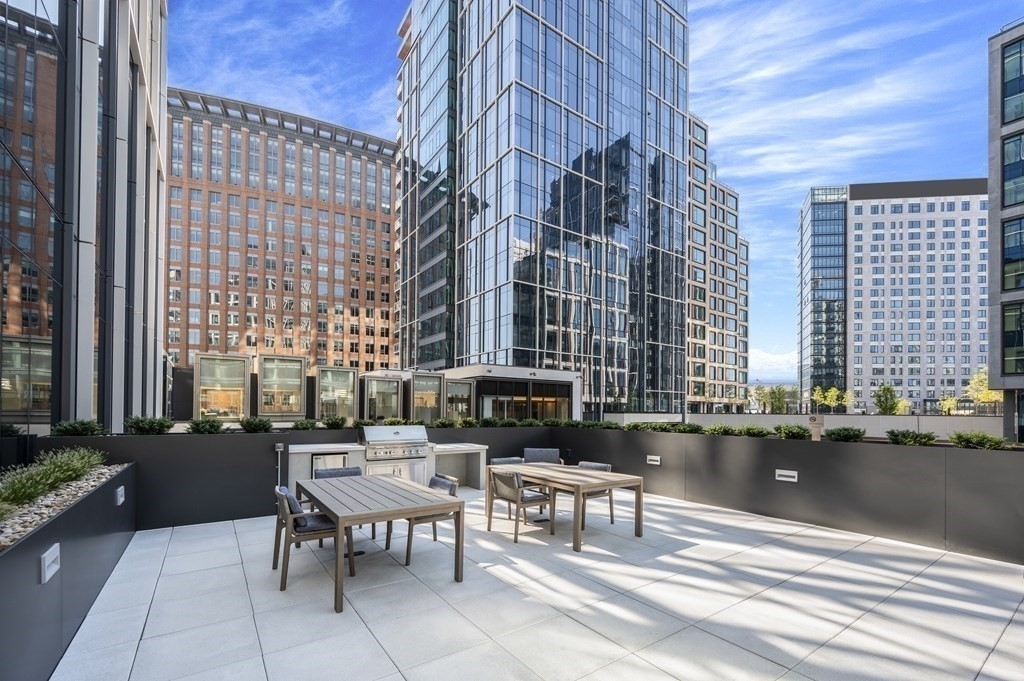 135 Seaport Blvd - Photo 12