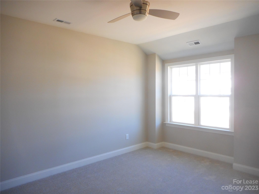 5016 Belmont Crossing Drive - Photo 14