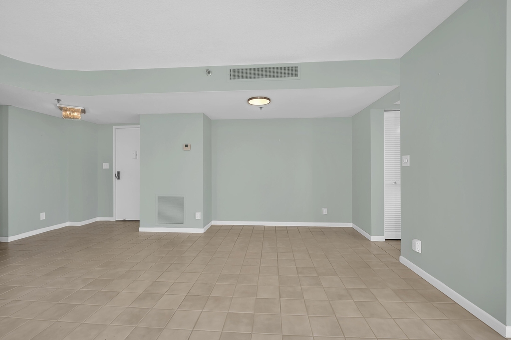 1361 S Ocean Boulevard - Photo 32