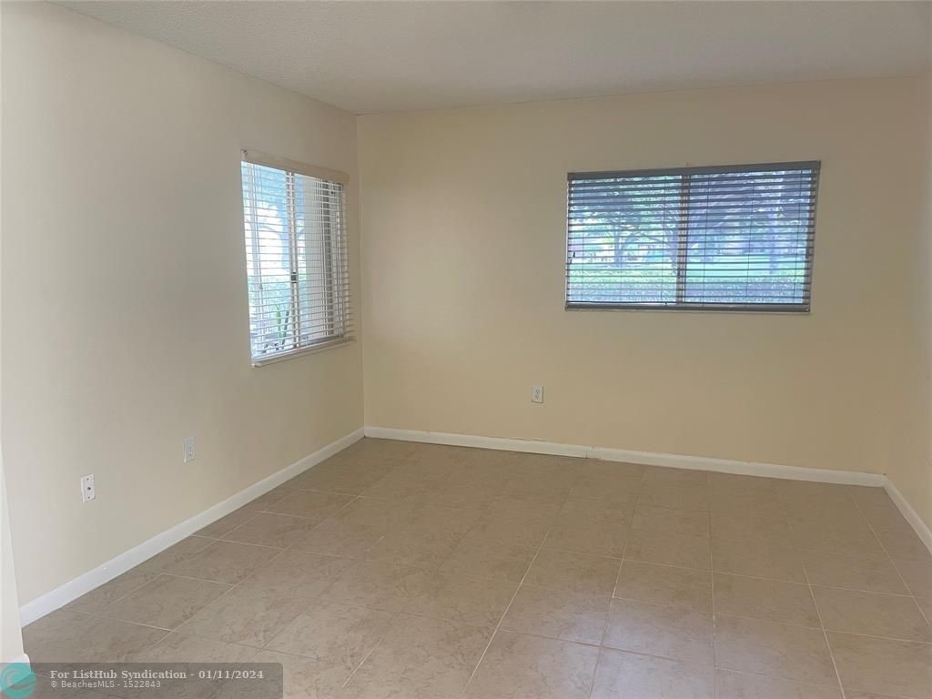 1651 Sw 127th Ave - Photo 4