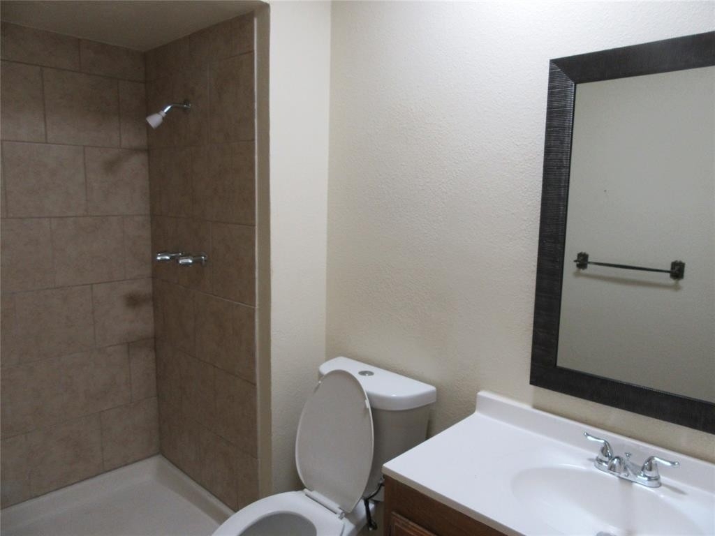 7659 Ashcrest Lane - Photo 10