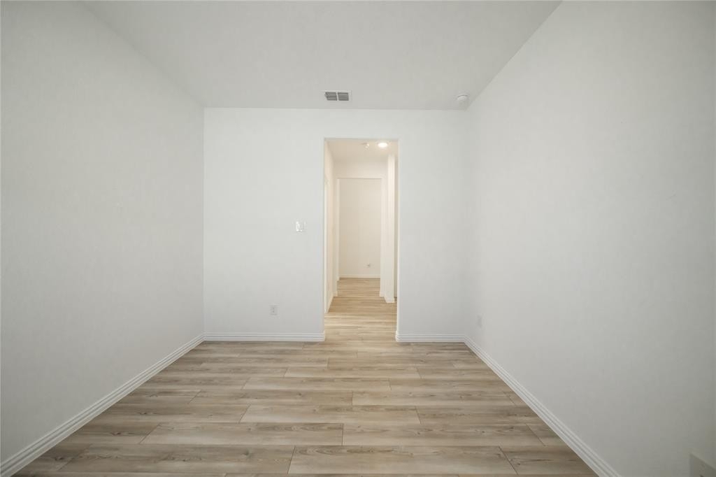 1409 Ross Avenue - Photo 8