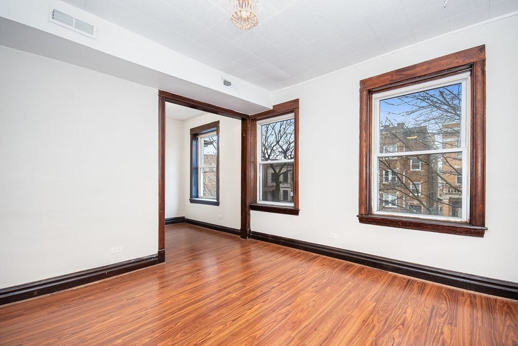 2225 W Wilson Avenue - Photo 6