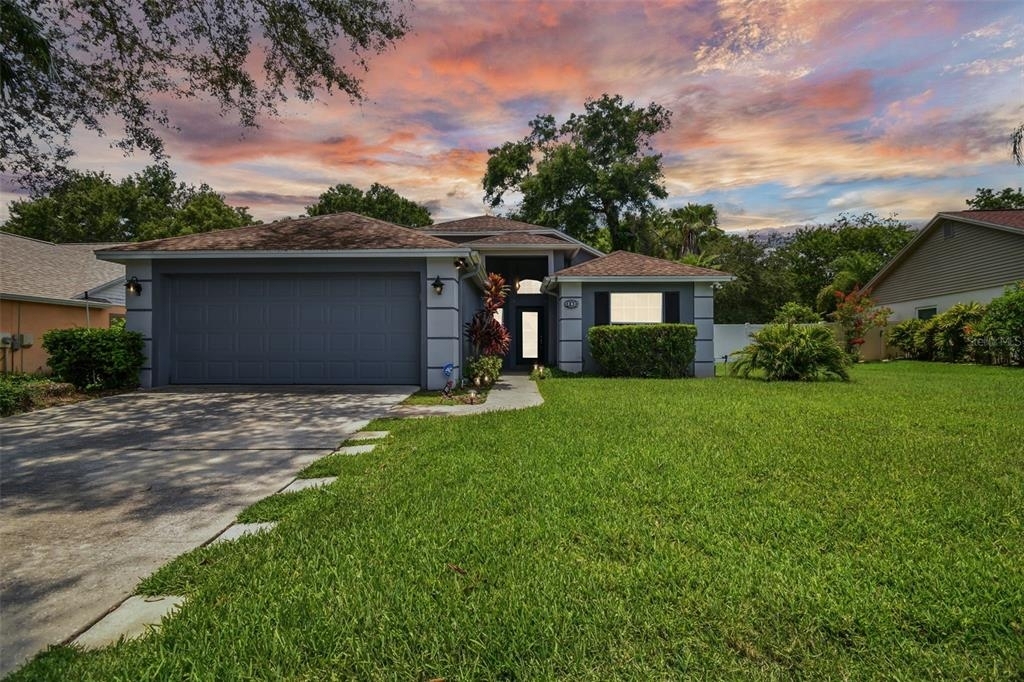 3018 Sprawling Oaks Place - Photo 0