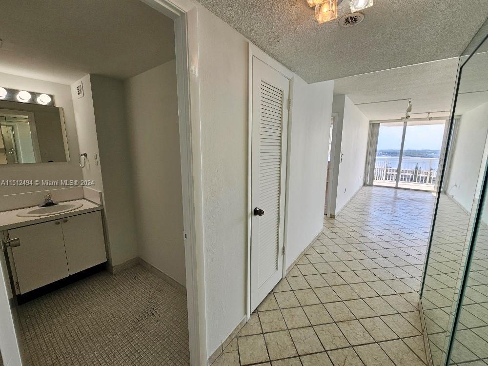 18031 Biscayne Blvd - Photo 2