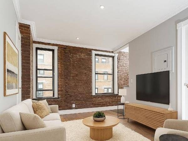 East 16th Street  - Photo 2