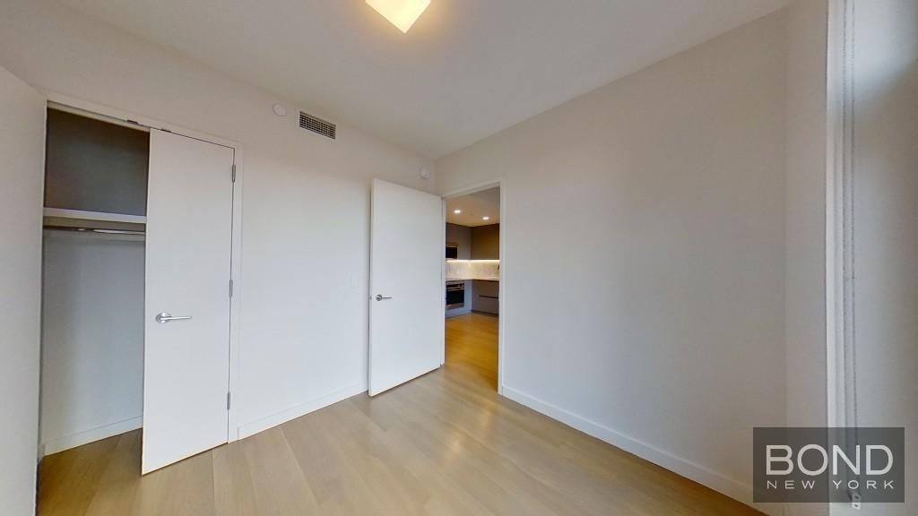 515 East 86th Street - Photo 12