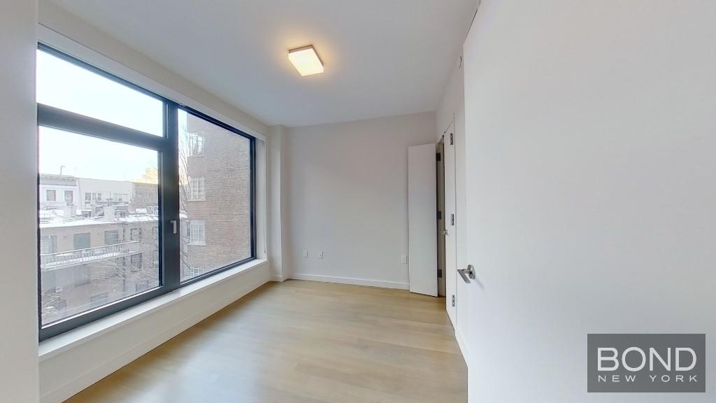 515 East 86th Street - Photo 11