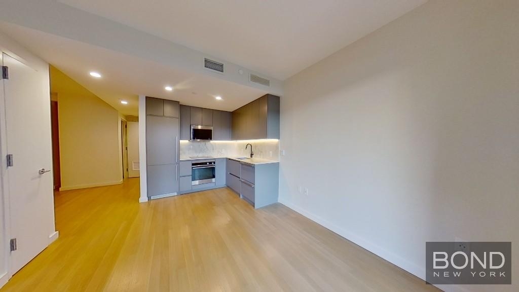 515 East 86th Street - Photo 3