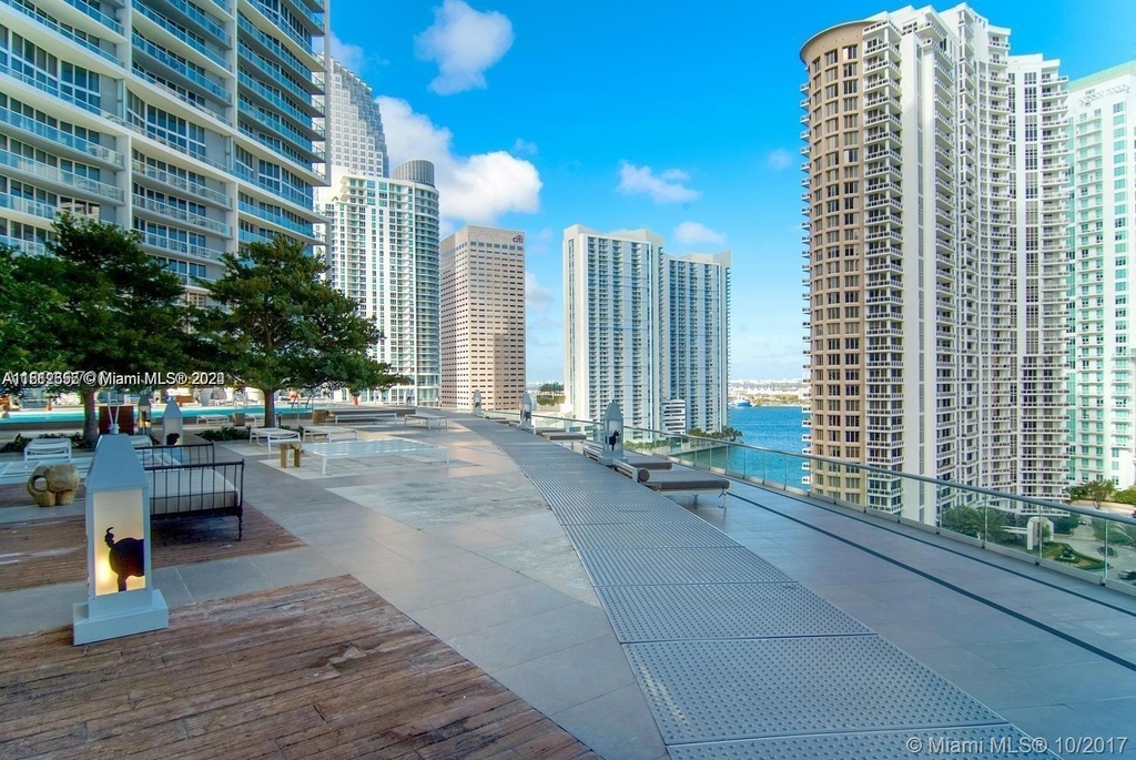 465 Brickell Ave - Photo 16