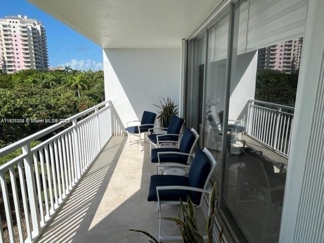 609 Ocean Dr - Photo 13