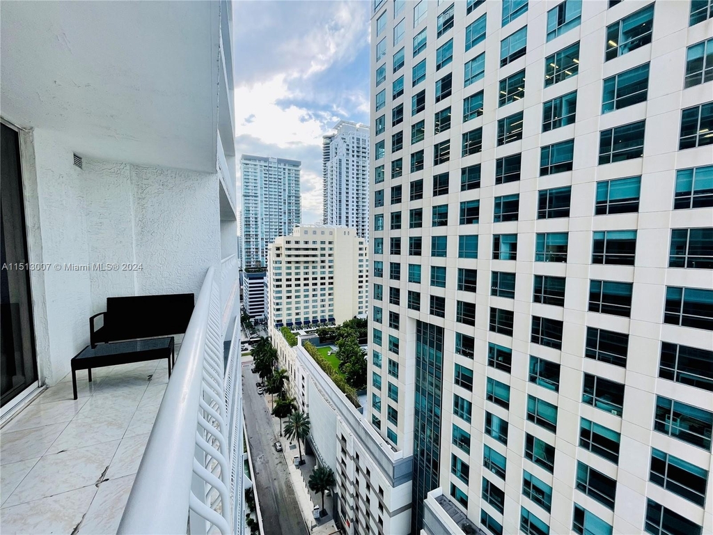 1200 Brickell Bay Dr - Photo 17