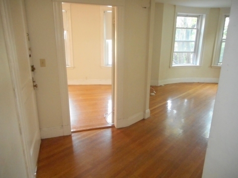 1200 Beacon St - Photo 2