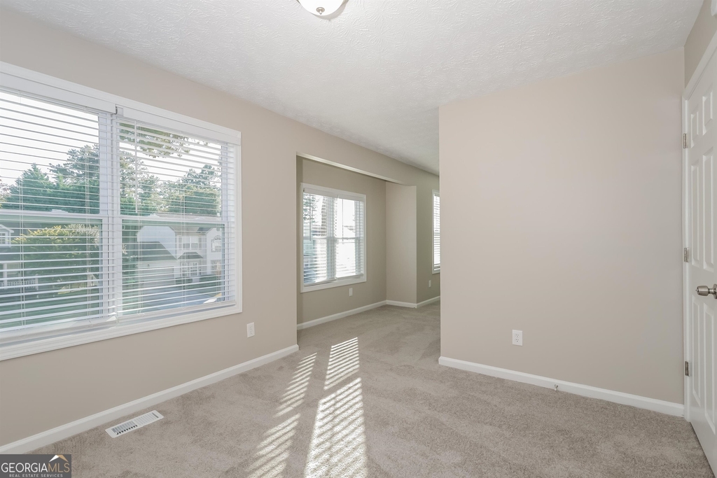 2255 Burdett Ridge - Photo 5