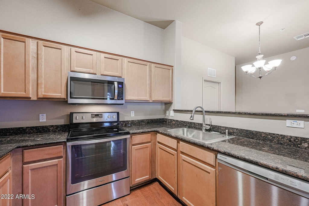 2401 E Rio Salado Parkway - Photo 8