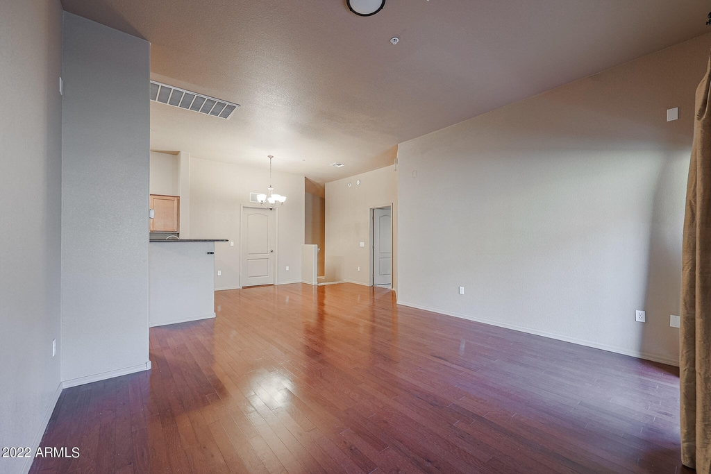 2401 E Rio Salado Parkway - Photo 3