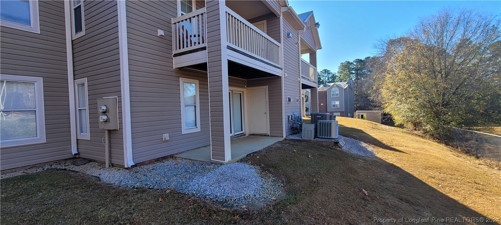 667 Bartons Landing Place - Photo 18