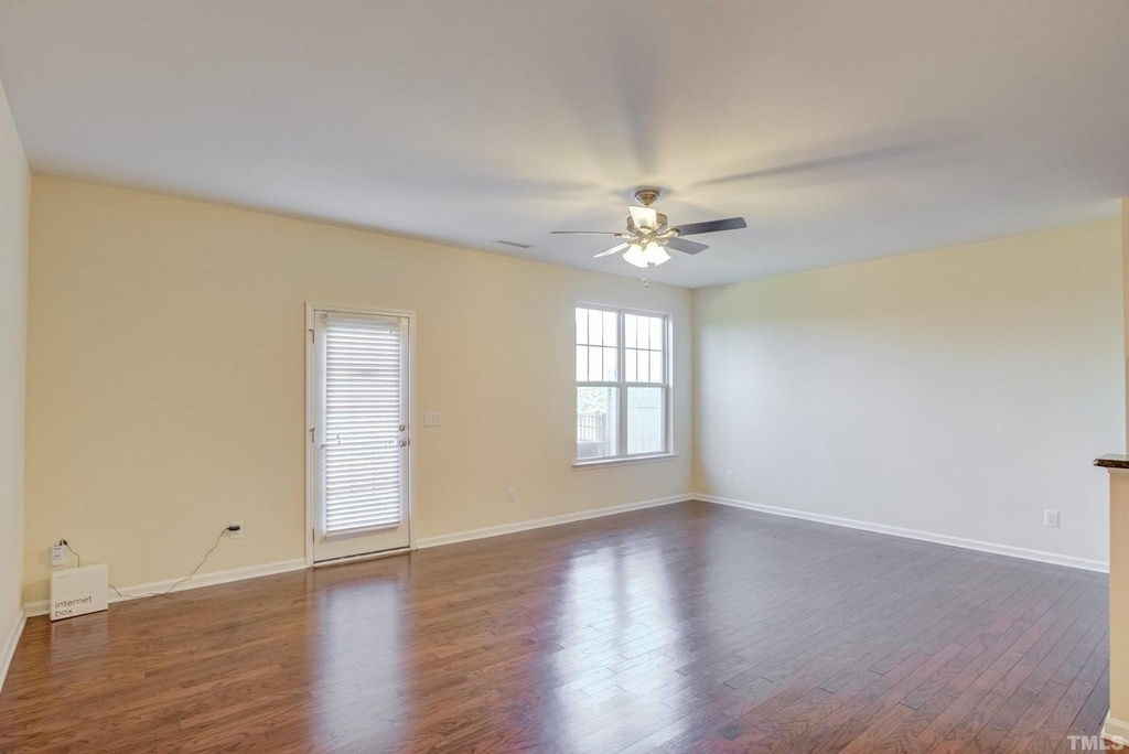 541 Panorama Park Place - Photo 12