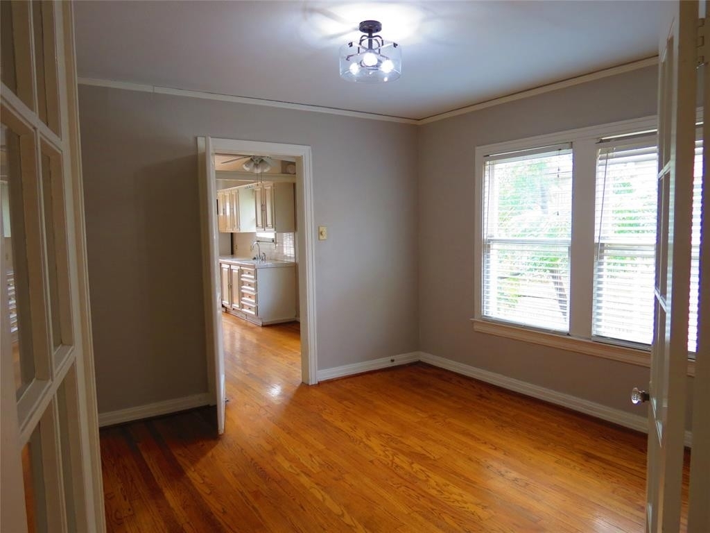 5944 Morningside Avenue - Photo 13