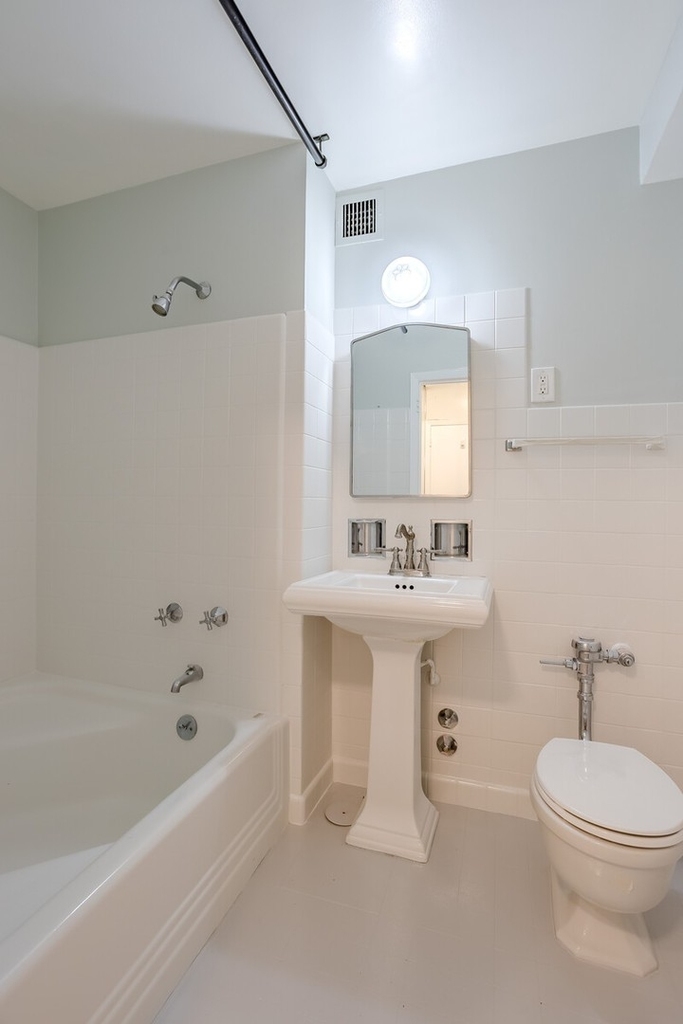 4880 N Marine Drive - Photo 8