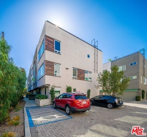 5130 Melrose Ave - Photo 38