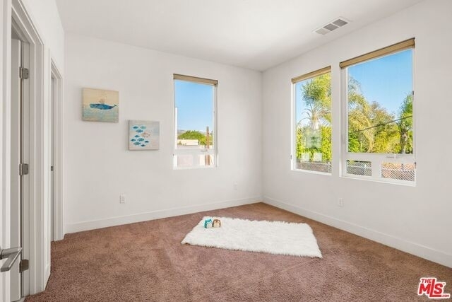 5130 Melrose Ave - Photo 12