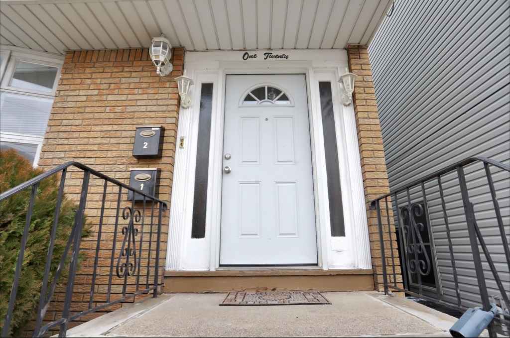 120 Irving St - Photo 20