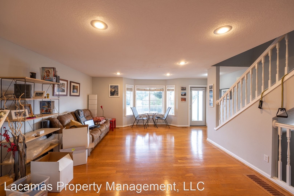 2774 E. Mcloughlin Blvd. - Photo 3