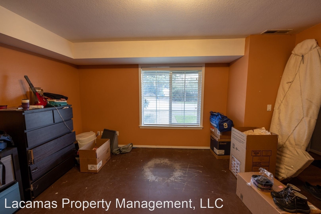 2774 E. Mcloughlin Blvd. - Photo 14