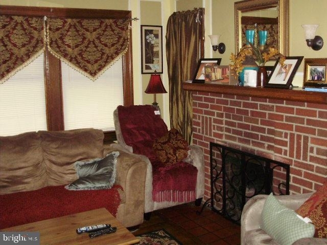 811 Philadelphia Ave - Photo 1