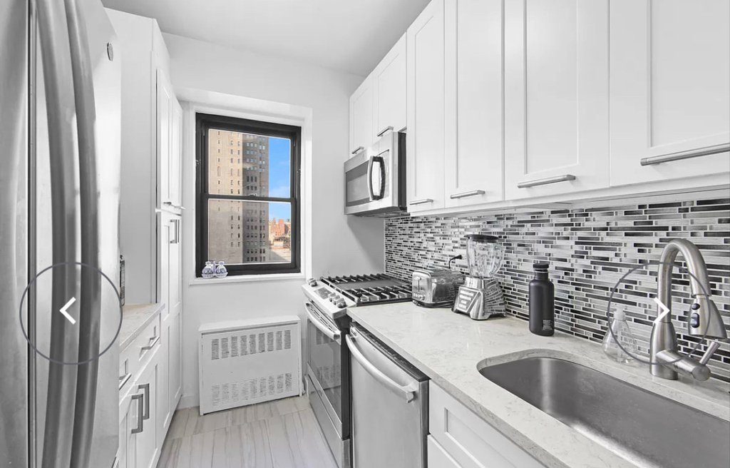 345 East 80th Street - Photo 3