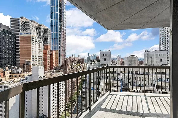 360 East 57th Street - Photo 6