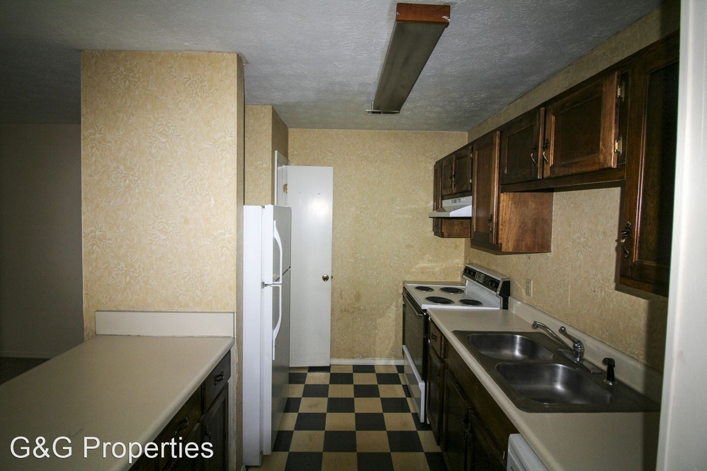 344 East 12th Street - Photo 6