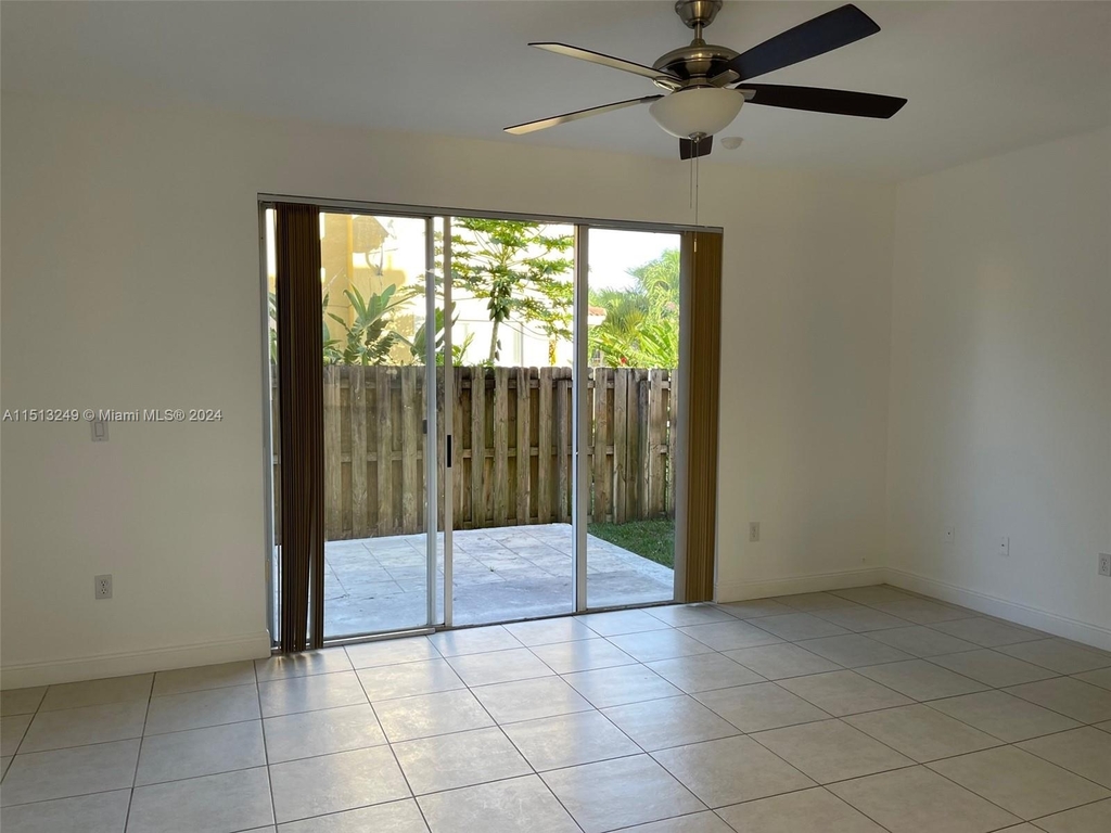 11413 Sw 137th Psge - Photo 3