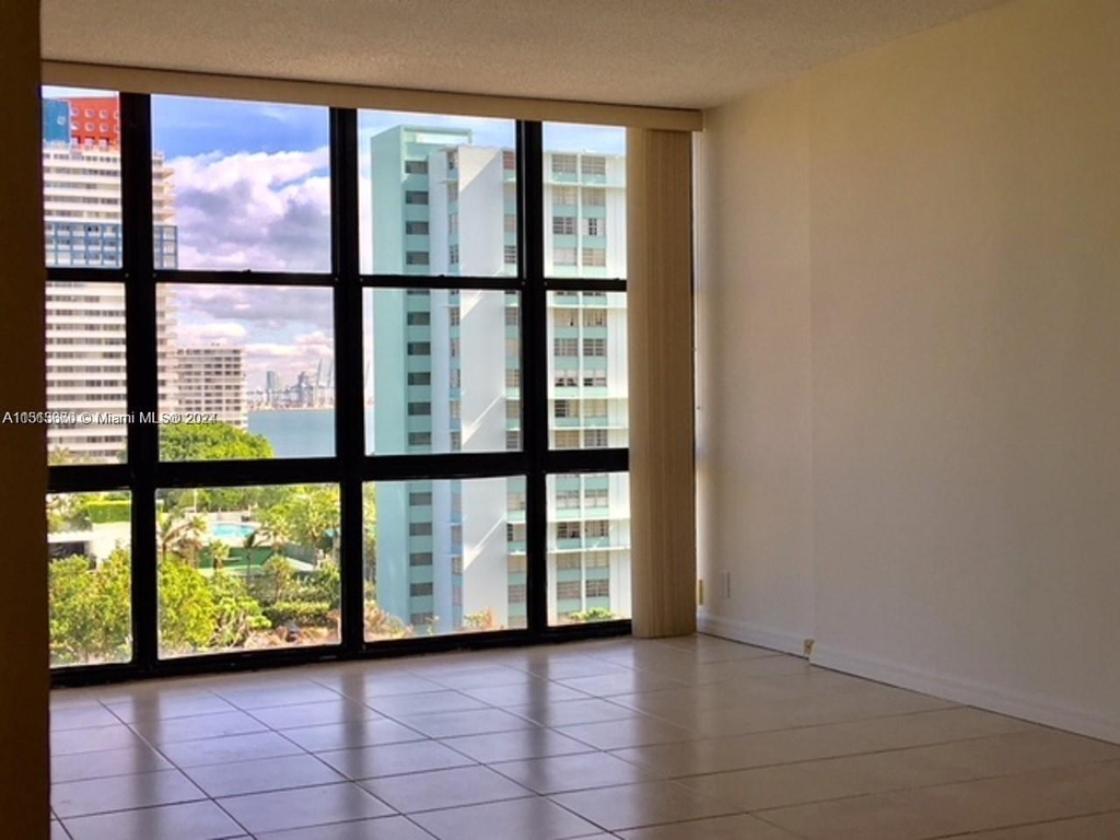 1901 Brickell Ave - Photo 12