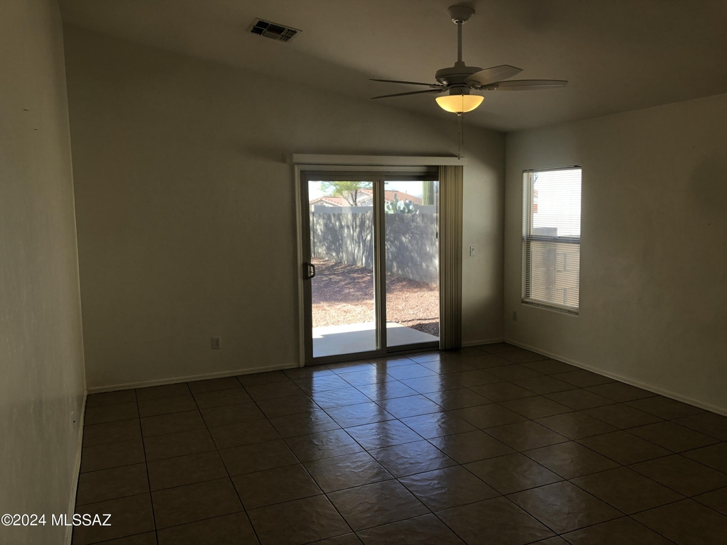 6039 N Panorama Park Drive - Photo 6