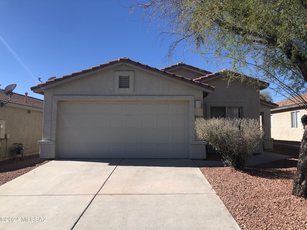 6039 N Panorama Park Drive - Photo 1