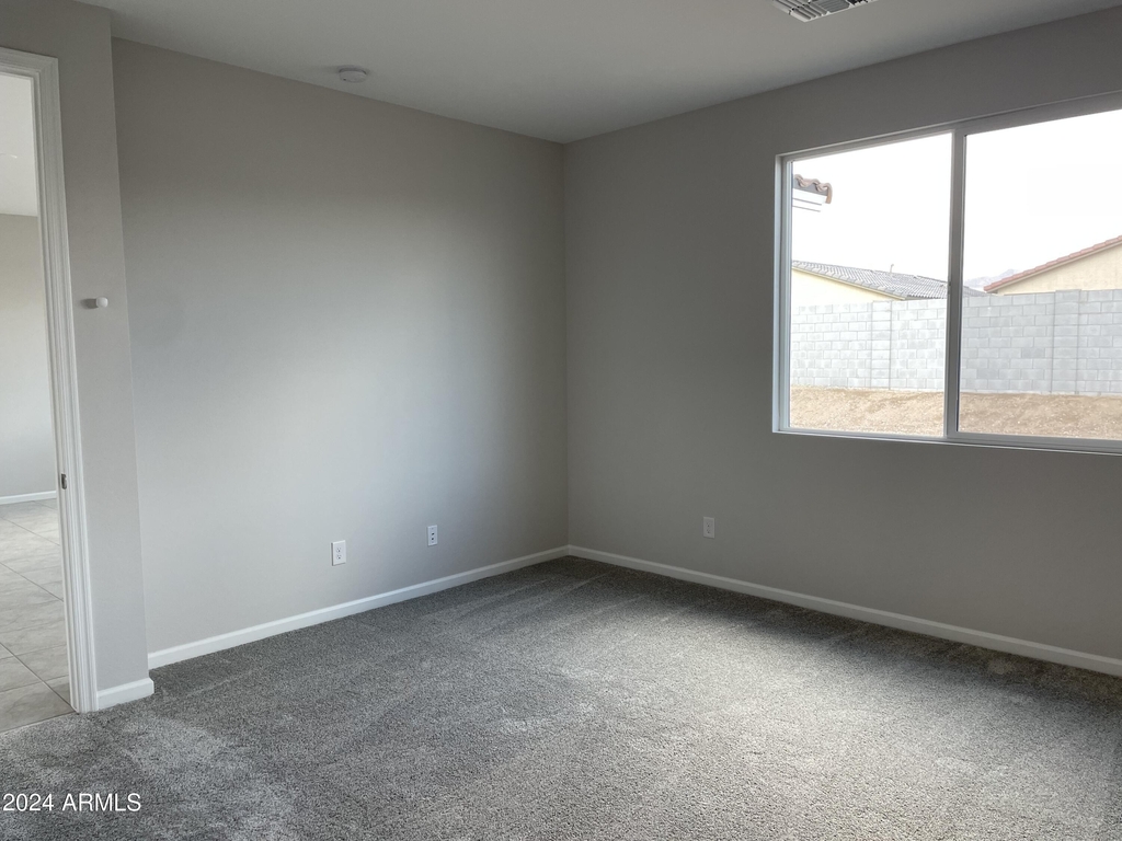 24620 W Mohave Street - Photo 8