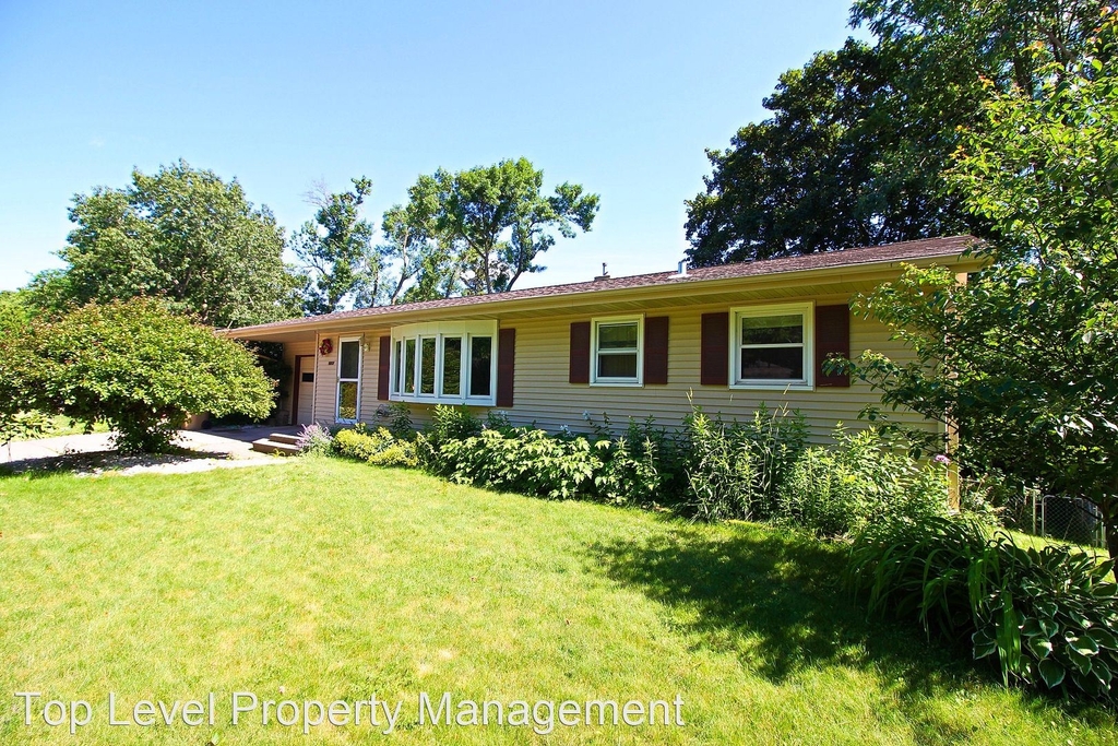 5217 Odana Rd - Photo 1