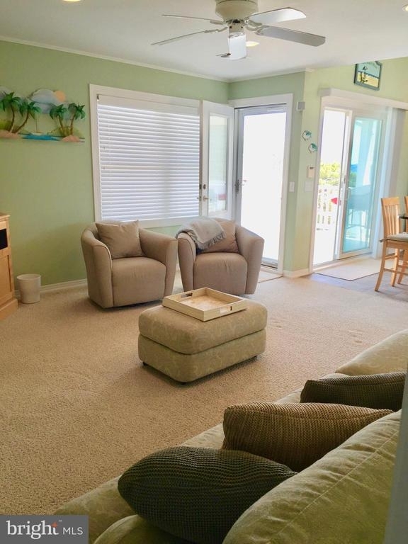 116 E Sea Breeze - Photo 10