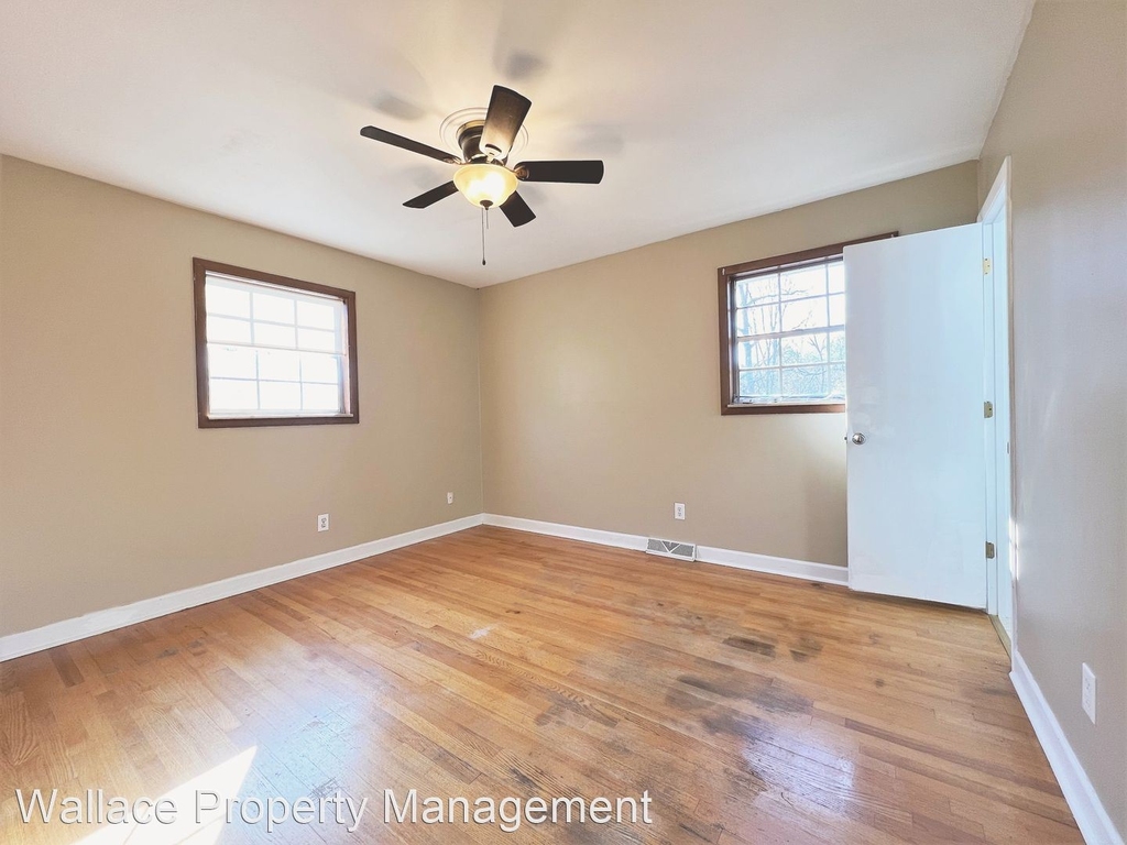 1709 Huntwood Lane - Photo 5