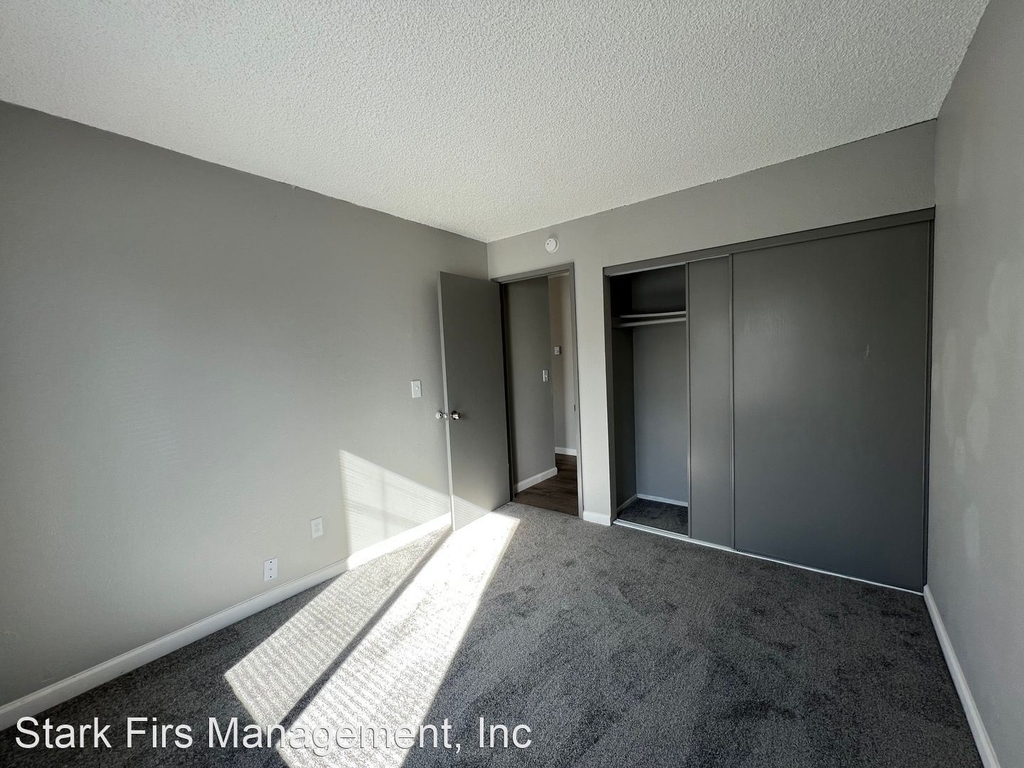 635-741 Se 182nd - Photo 22