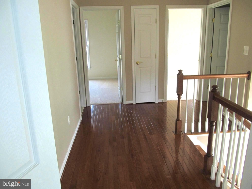 18202 Mill House Square - Photo 5