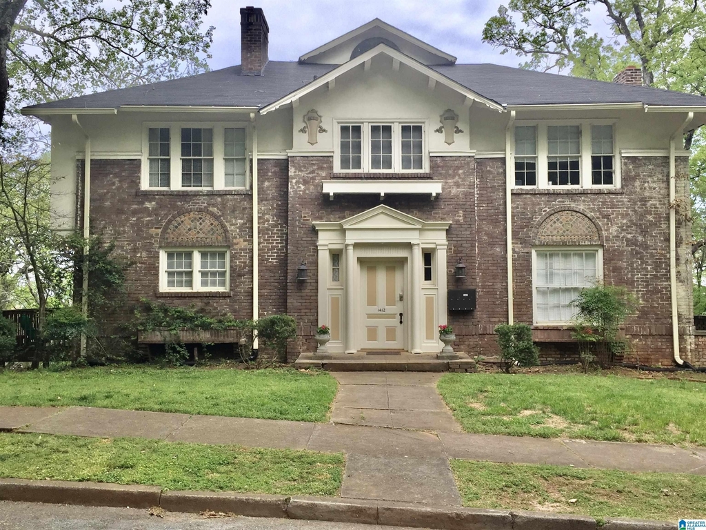 1412 Smolian Place - Photo 0