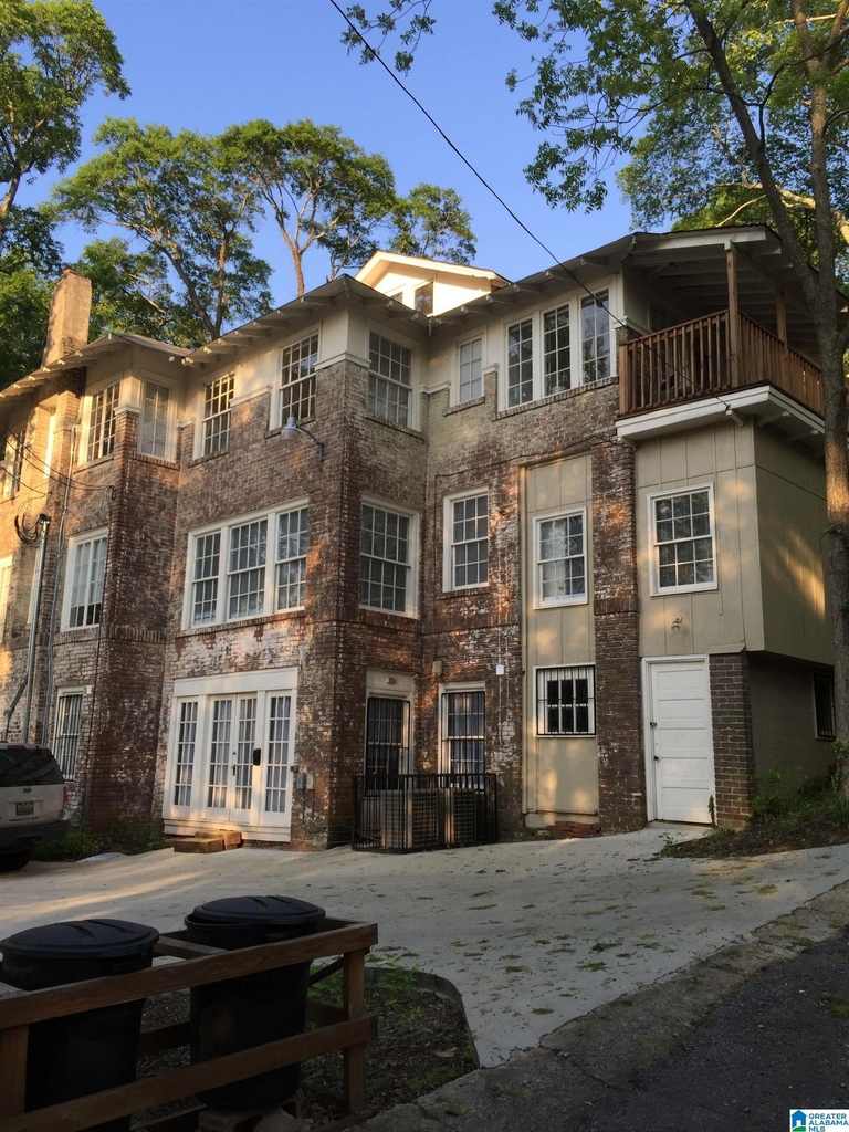 1412 Smolian Place - Photo 9
