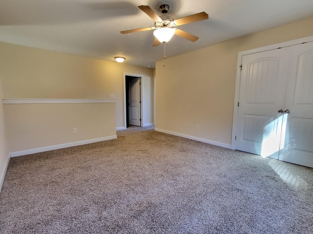 389 Connor Circle - Photo 12