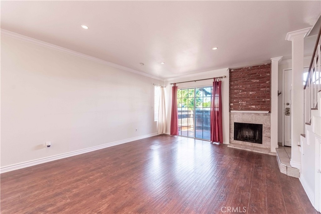 22040 Gault Street - Photo 6