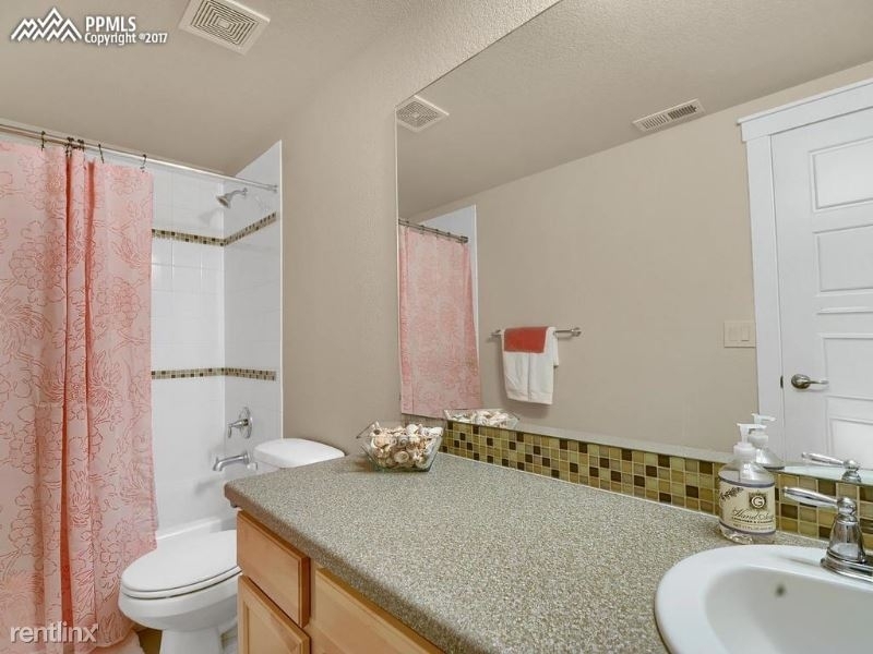 4478 College Park Court - Photo 4