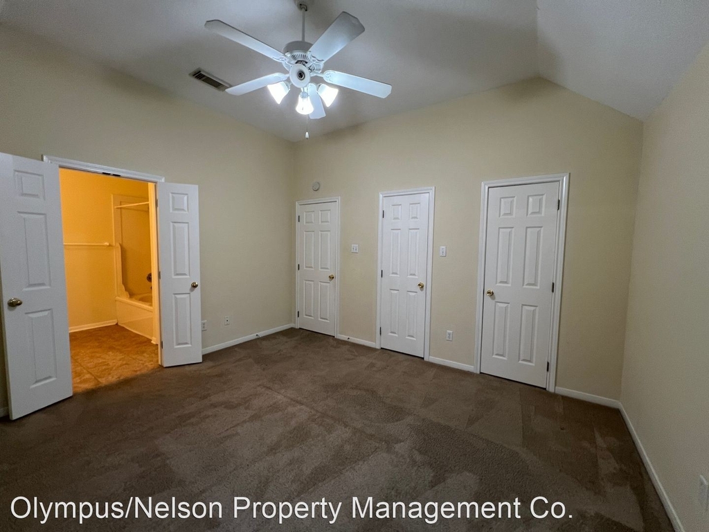 228 Mango St - Photo 8