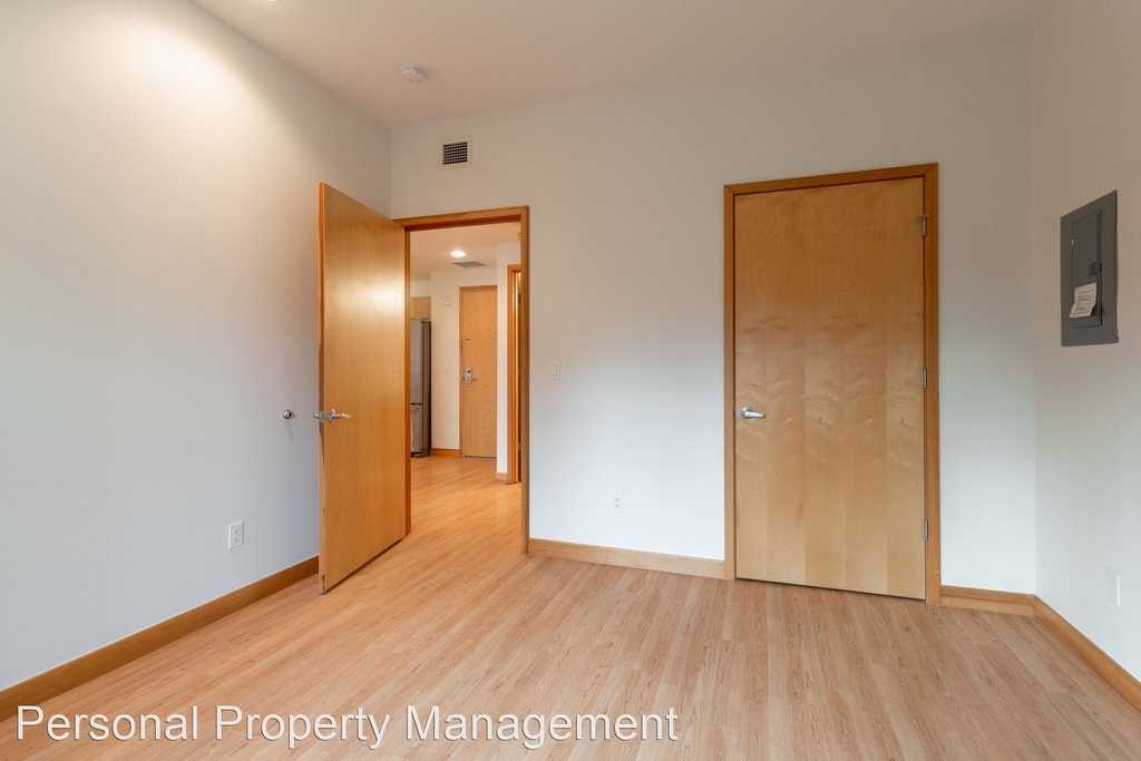 300 W 8th St - Unit 308 - Photo 10